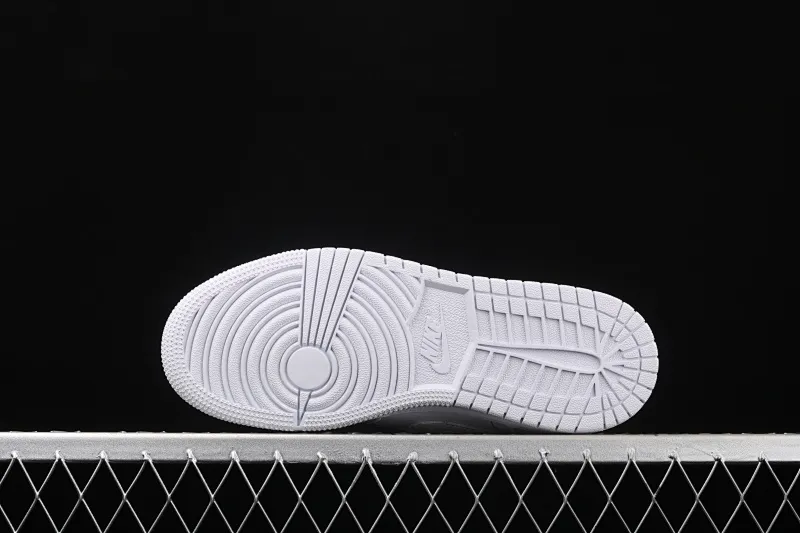All categories Air Jordan Jordan series basketball shoes Air Jordan 1 Low Air Jordan 1 Low GS "Pink" AJ1 Joe 1 low top pink and white 554723-101